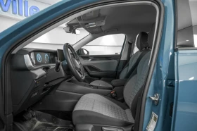 VW Tiguan 2.0T* DISTRONIC* ПОДГРЕВ* КАМЕРА* КРАЙНА ЦЕНА, снимка 10