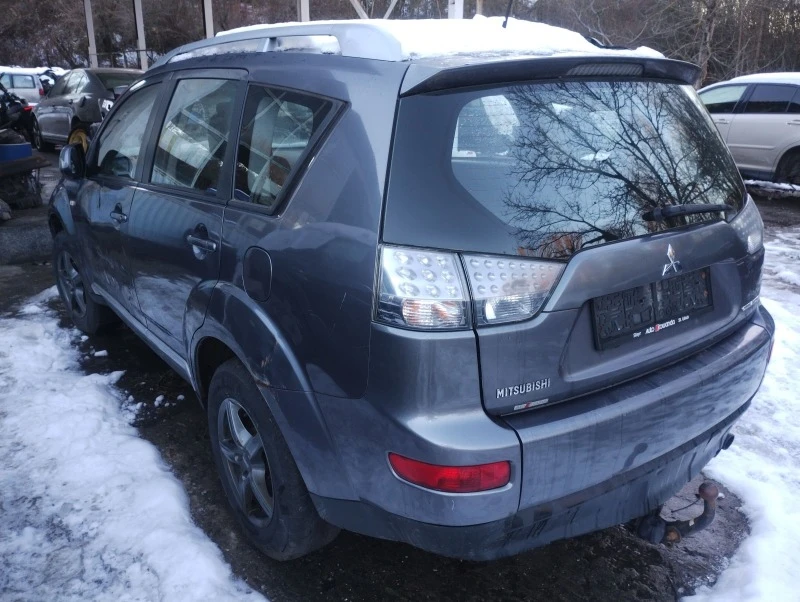 Mitsubishi Outlander, снимка 1 - Автомобили и джипове - 43478406