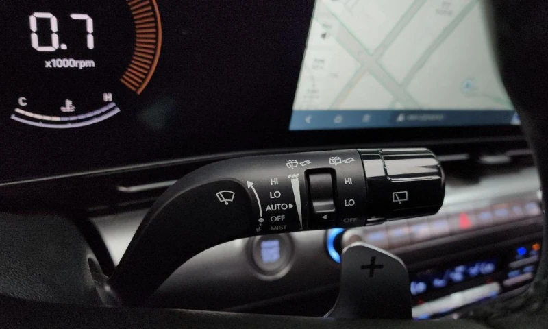 Hyundai Kona Gasoline 1.6 Turbo 2WD Premium, снимка 15 - Автомобили и джипове - 52113549