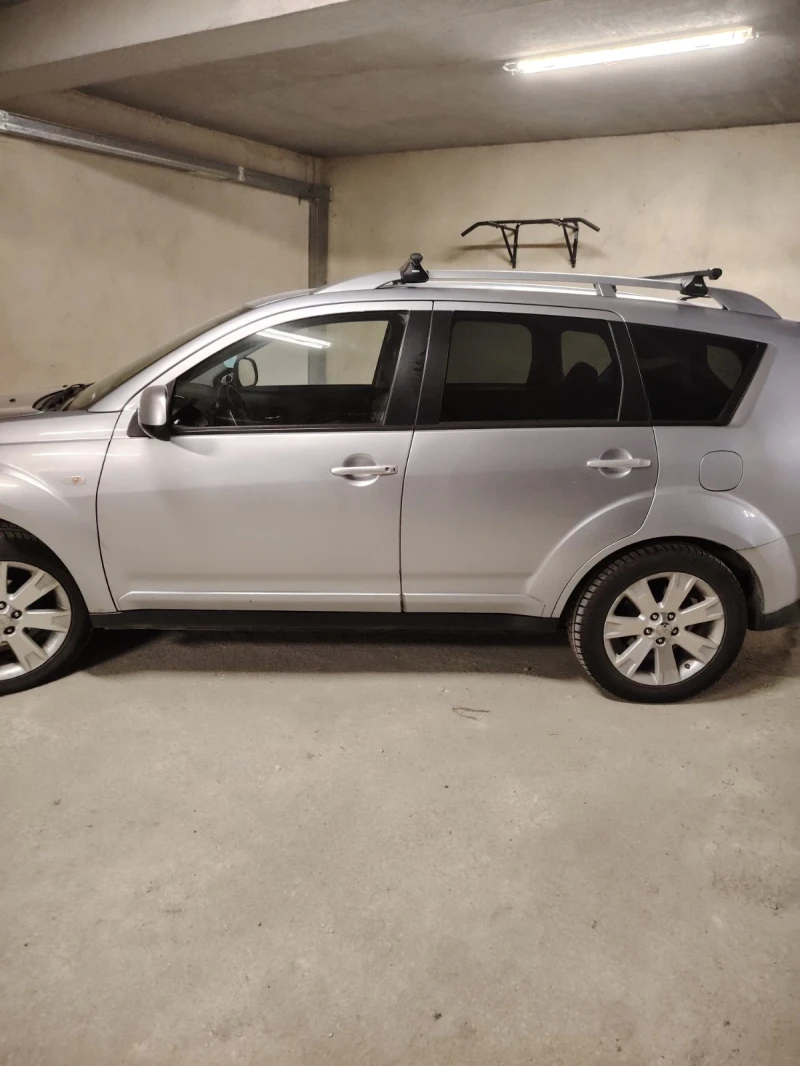 Mitsubishi Outlander 2.2 156к.с, снимка 3 - Автомобили и джипове - 52899067
