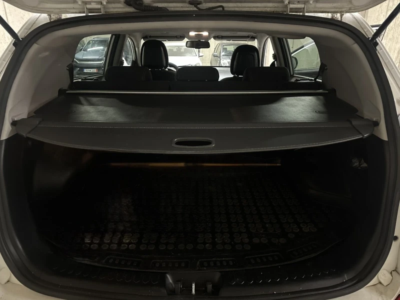 Kia Sportage, снимка 8 - Автомобили и джипове - 53585958
