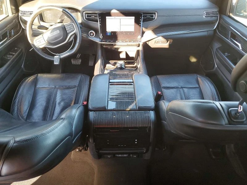 Jeep Avenger 5.7L 8 4X4 W/REAR WHEEL DRV | Mobile.bg � ����������� 9