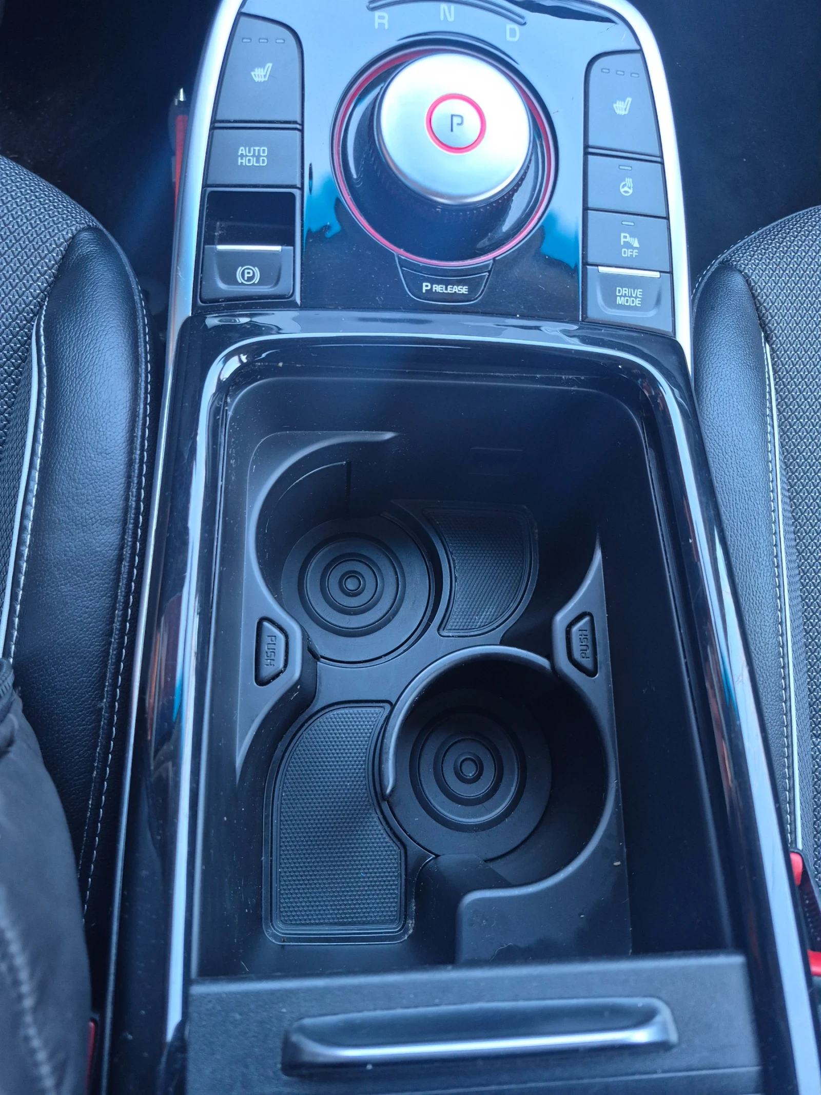 Kia Niro, снимка 7 - Автомобили и джипове - 53735251