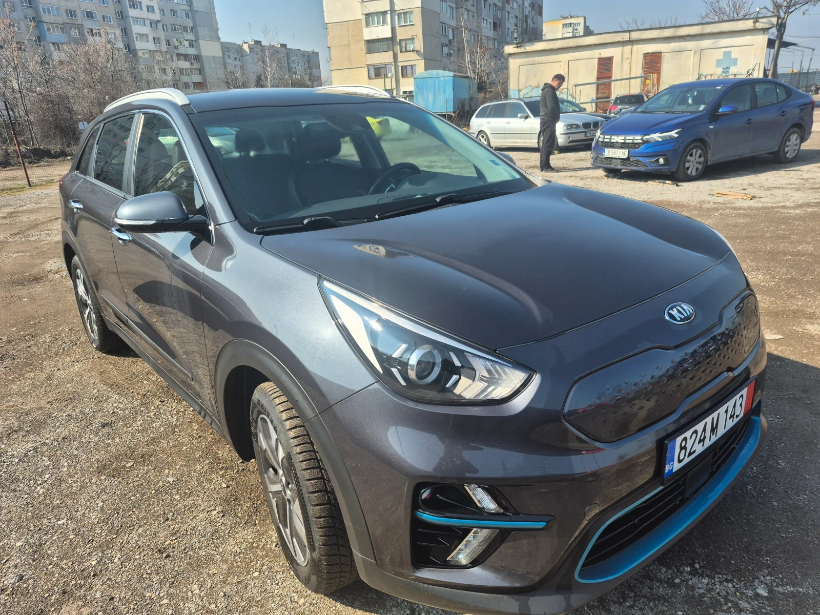 Kia Niro, снимка 5 - Автомобили и джипове - 53735251