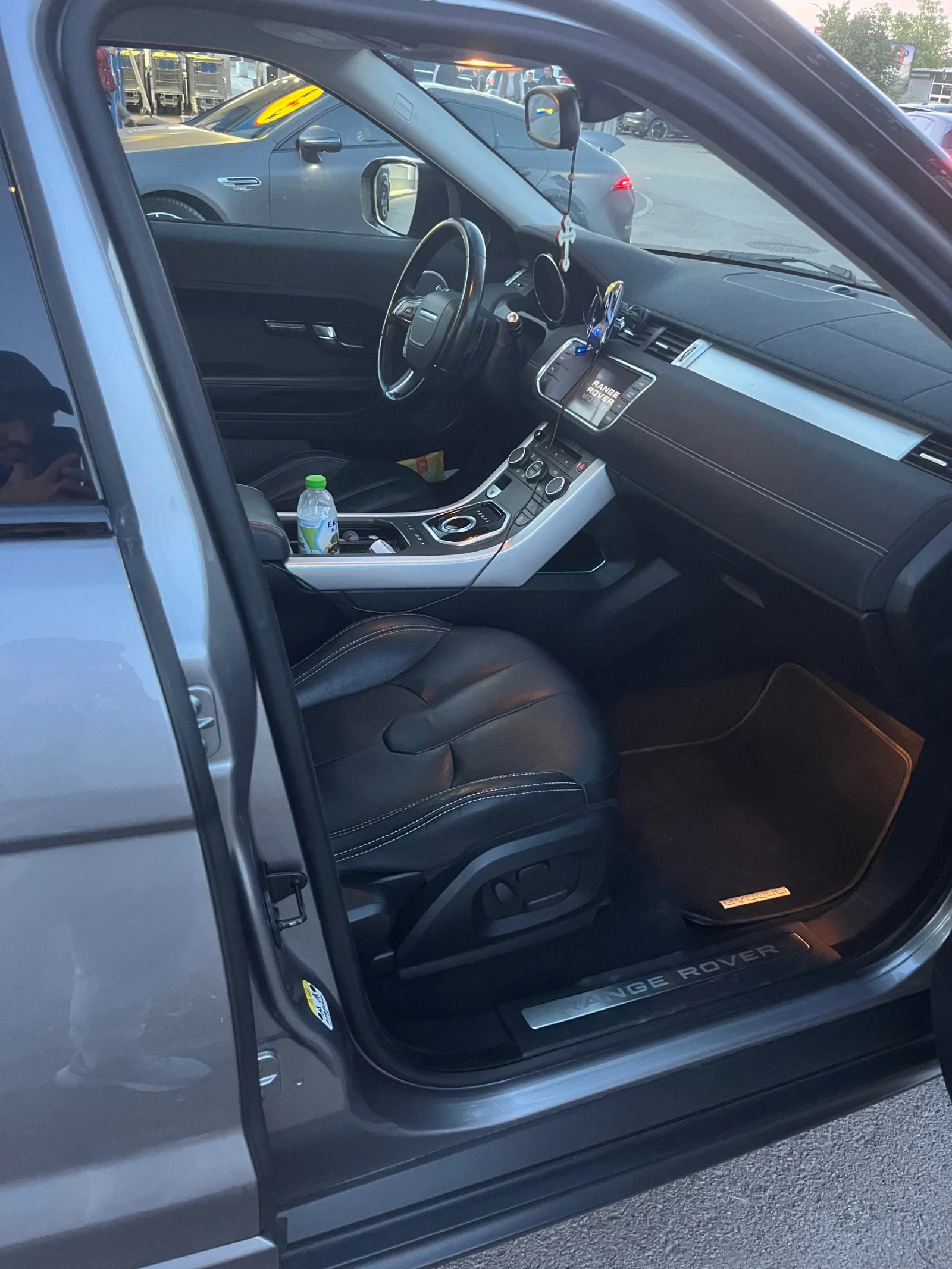 Land Rover Range Rover Evoque 2.2d 150к.с, снимка 4 - Автомобили и джипове - 54602302