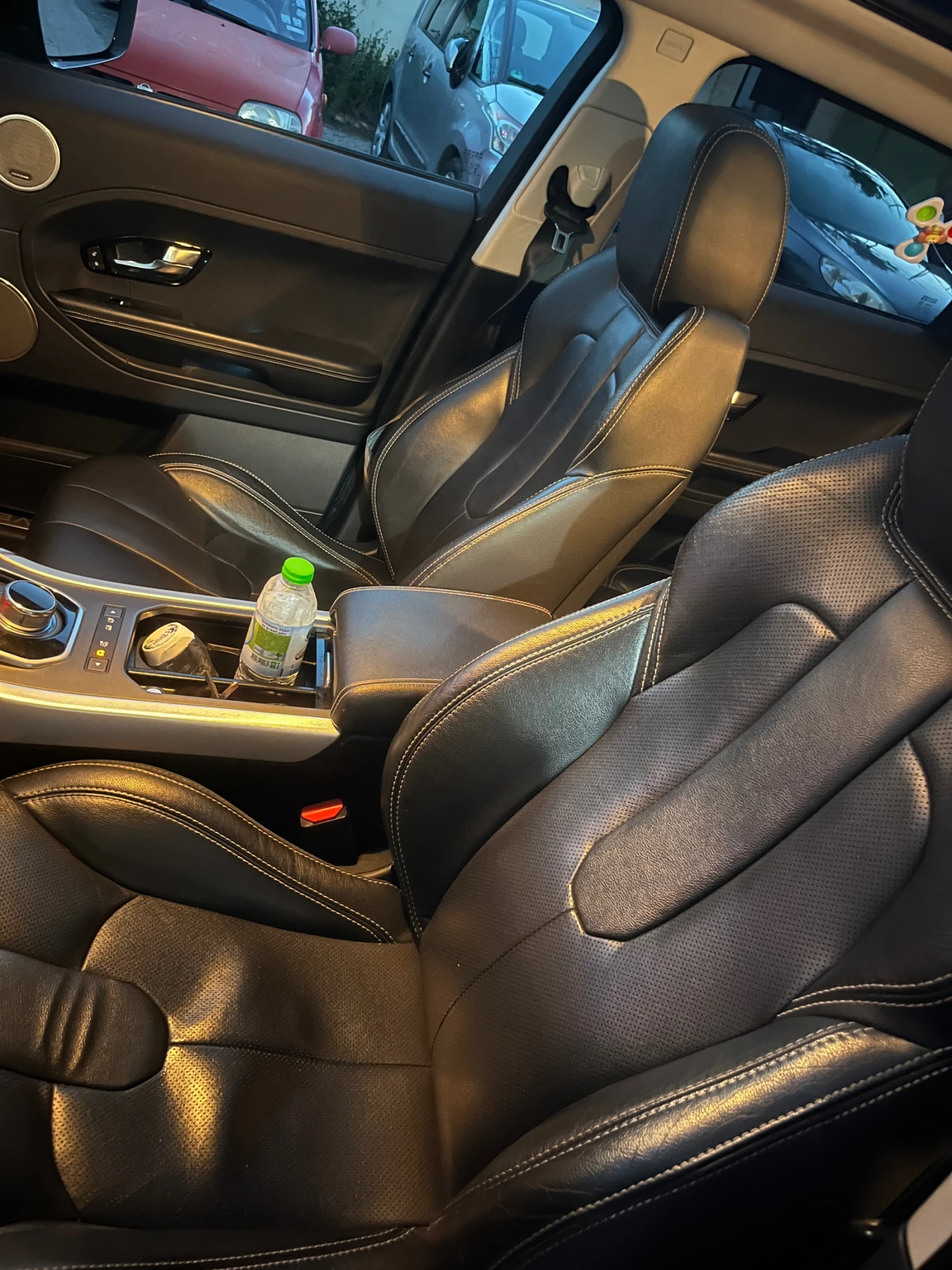 Land Rover Range Rover Evoque 2.2d 150к.с, снимка 10 - Автомобили и джипове - 54602302