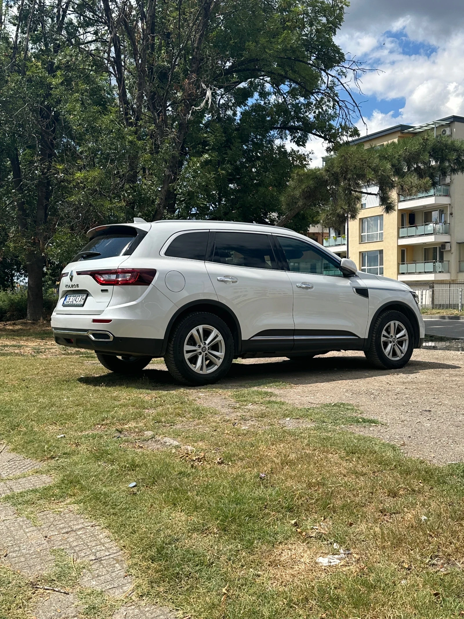 Renault Koleos AWD, снимка 8 - Автомобили и джипове - 55002023