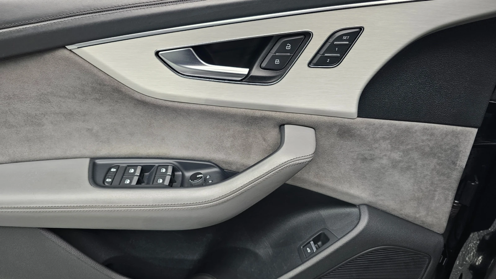 Audi Q8 50* TDI* Quattro* HeadUP* Pano* , снимка 16 - Автомобили и джипове - 55263049