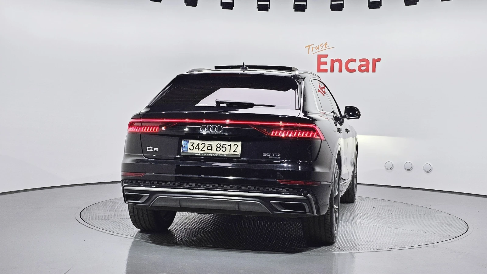 Audi Q8 50* TDI* Quattro* HeadUP* Pano* , снимка 4 - Автомобили и джипове - 55263049