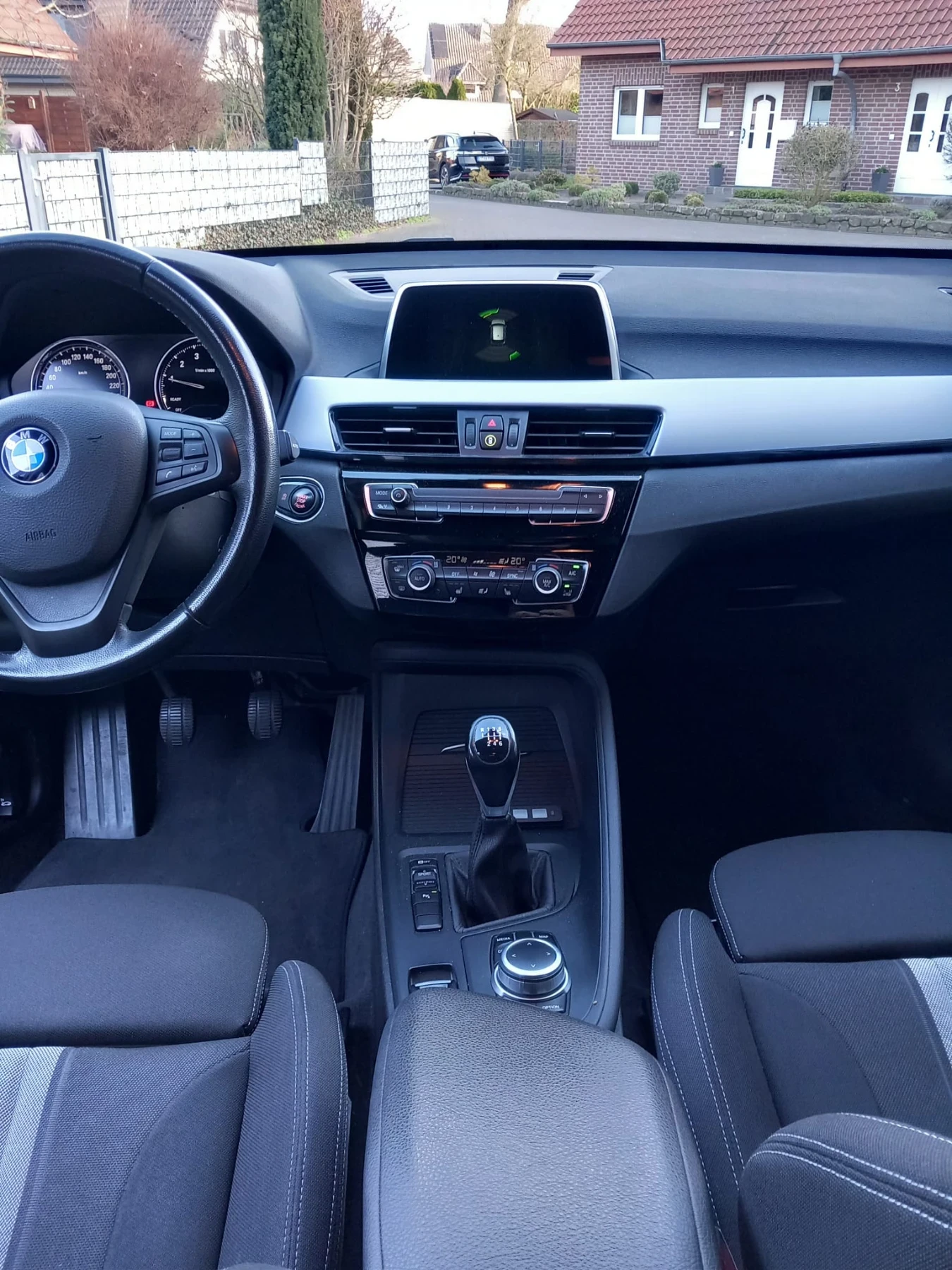 BMW X1 x1 sDrive 18i Advantage, снимка 6 - Автомобили и джипове - 55358176