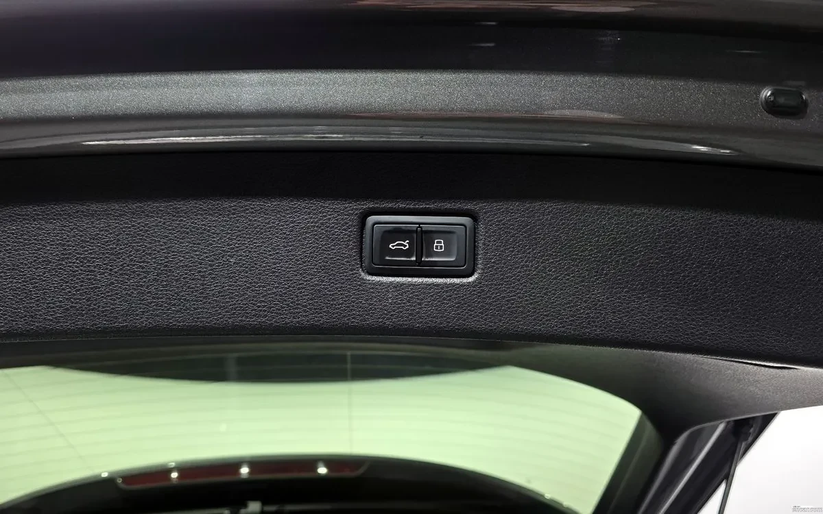Audi Q7 35 TDI QUATTRO COMFORT, снимка 17 - Автомобили и джипове - 55505900