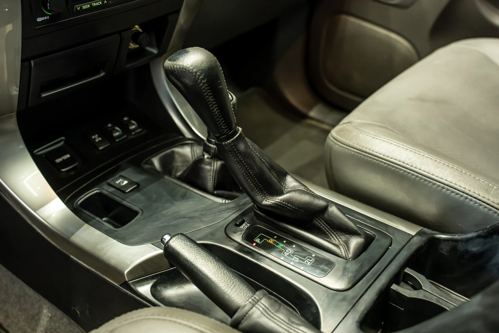 Toyota Land cruiser 120 D4D, снимка 15 - Автомобили и джипове - 56017046