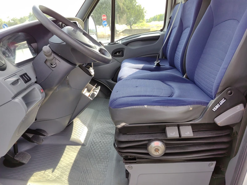 Iveco Daily 35s14 2.3 TDI, снимка 8 - Бусове и автобуси - 50828760
