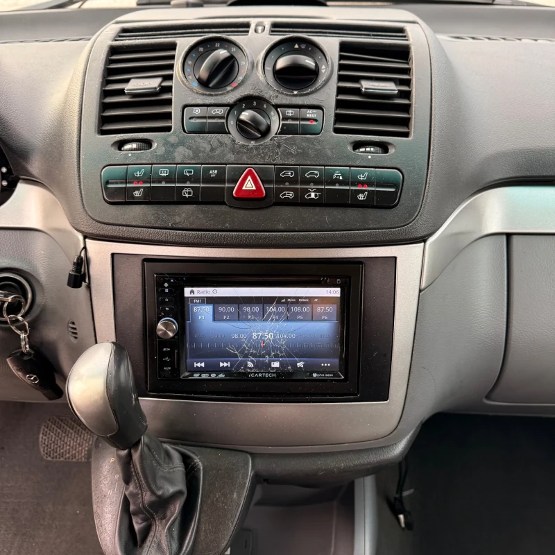 Mercedes-Benz Viano 3.0-V6-Клима-6местен, снимка 12 - Бусове и автобуси - 53044741