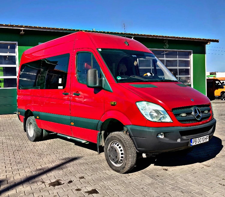 Mercedes-Benz Sprinter 516 УНИКАТ!!!4X4!!!ПЕЧКА!!!, снимка 3 - Бусове и автобуси - 47354831