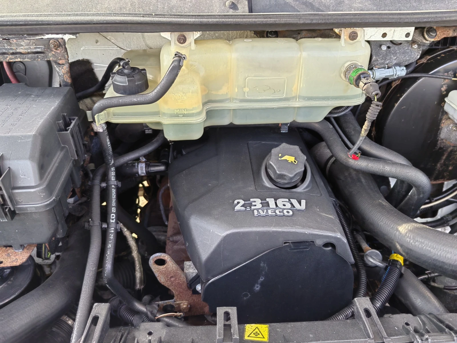 Iveco Daily 35s14 2.3 TDI - изображение 9