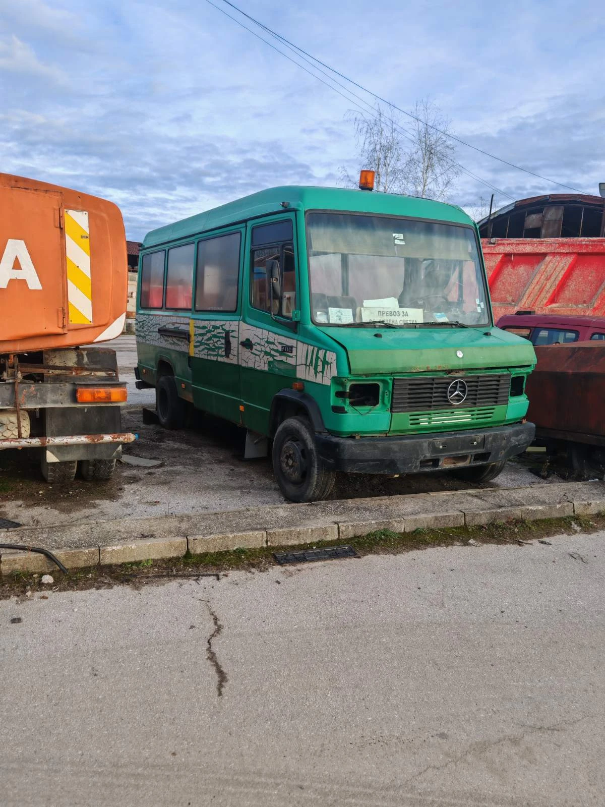 Mercedes-Benz 711  - изображение 3