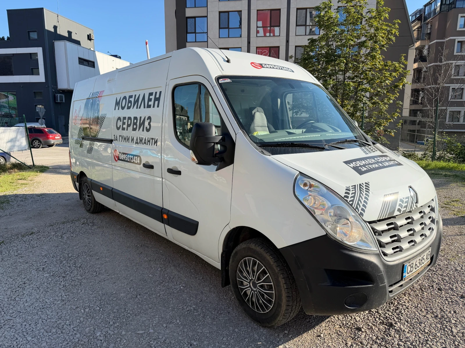 Renault Master Мобилен сервиз за гуми