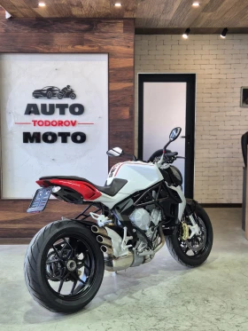 MV Agusta Brutale 800 TREPISTONI 6000км!!! ABS TC Нов внос ШВЕЙЦАРИЯ, снимка 7
