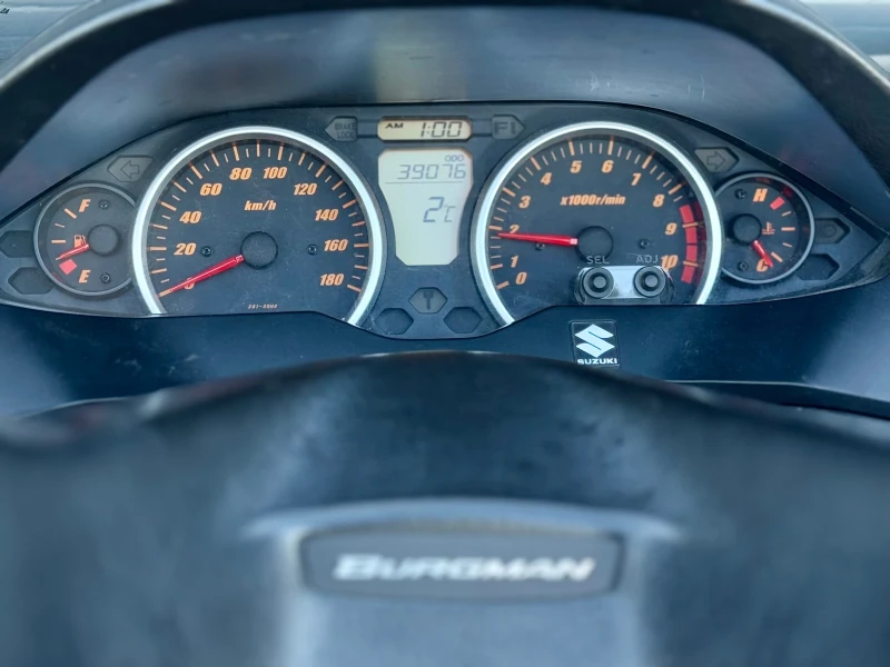 Suzuki Burgman 400i, снимка 8 - Мотоциклети и мототехника - 53157314