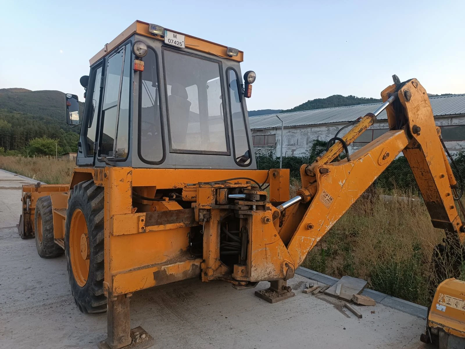 Багер Hidromek HMK 100B - изображение 4