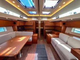 Ветроходна лодка Bavaria C57, снимка 1