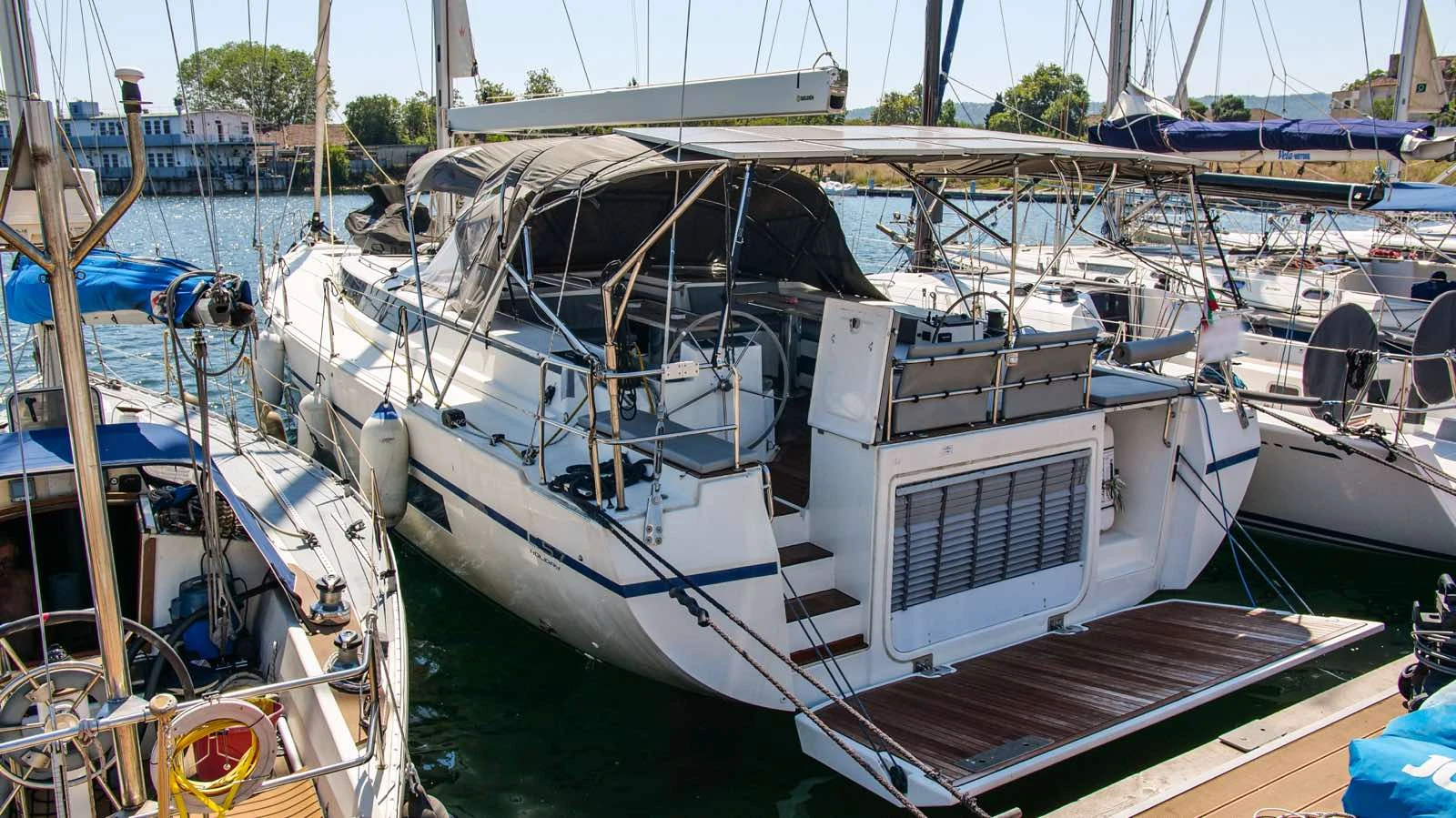 Ветроходна лодка Bavaria C57 - изображение 9