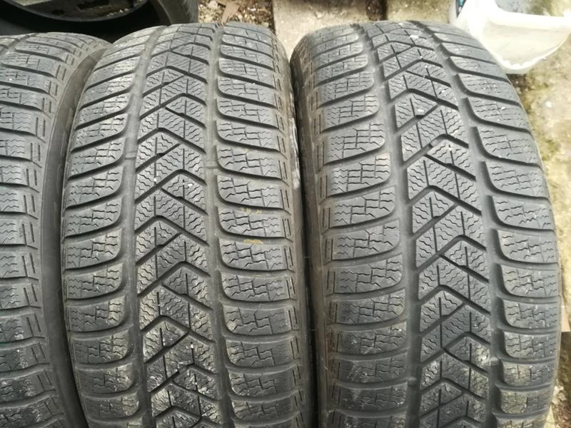 Гуми Зимни 225/55R17, снимка 9 - Гуми и джанти - 20430856