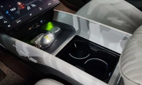 Hyundai Grandeur 2.5* 2WD* PREMIUM* ПОДГРЕВ* НАВИГАЦИЯ* ОБДУХВАНЕ, снимка 11