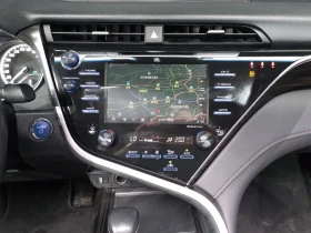 Toyota Camry 2.5 XLE HYBRID, снимка 14