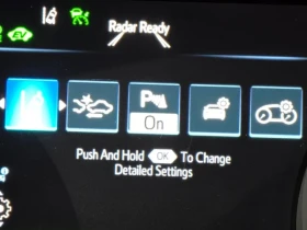 Toyota Camry 2.5 XLE HYBRID, снимка 16