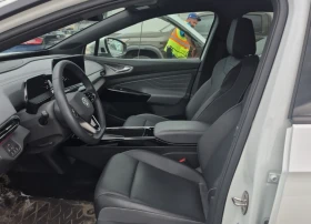 VW ID.4 AWD* 22k km* PRO* Кожа* Камера* Подгрев* м.Точки, снимка 7