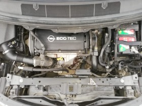 Opel Zafira 1.6 бензи Метан. Италия, снимка 15