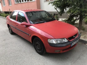 Opel Vectra 1, 6 ГАЗ-БЕНЗИН, снимка 1