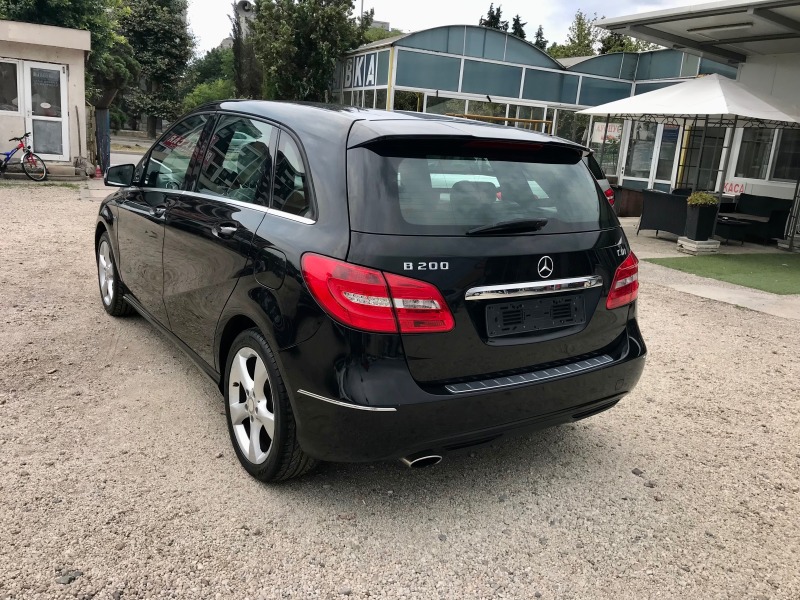 Mercedes-Benz B 200 CDi-LED-NAVi-FULL, снимка 5 - Автомобили и джипове - 46681372