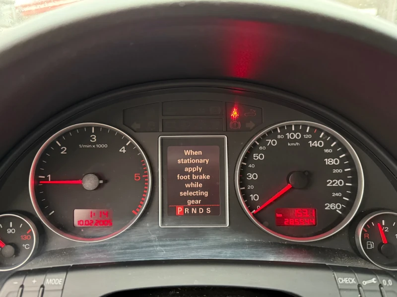 Audi A4 3.0 TDI, снимка 10 - Автомобили и джипове - 48180824