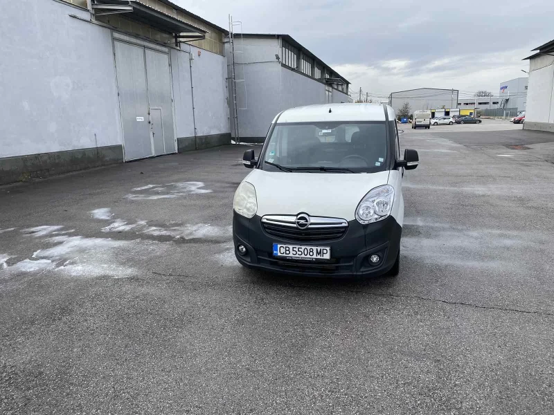 Opel Combo, снимка 1 - Автомобили и джипове - 48379432