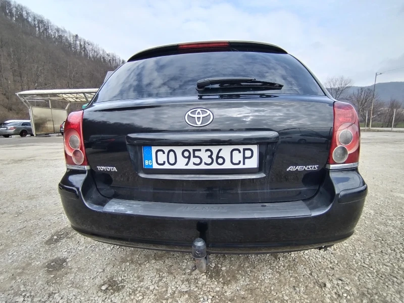 Toyota Avensis, снимка 13 - Автомобили и джипове - 49382926