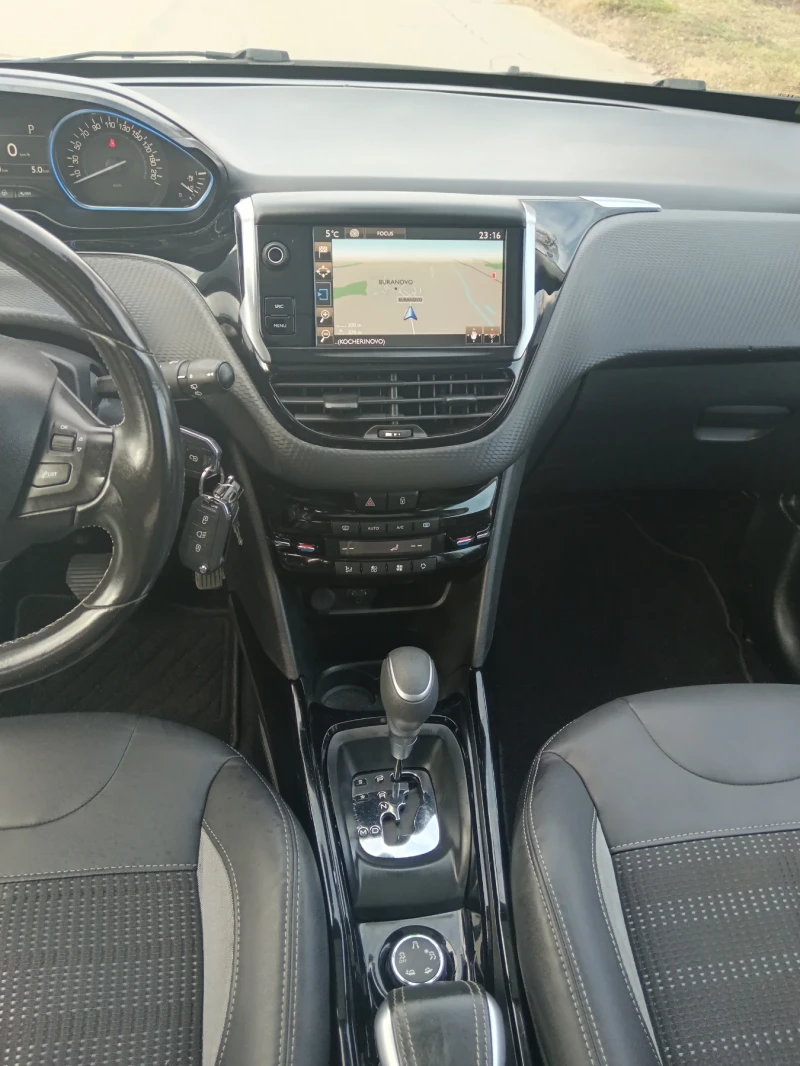Peugeot 2008 Навигация ПАНОРАМА  евро 6, снимка 12 - Автомобили и джипове - 52111975