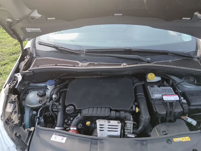 Peugeot 2008 Навигация ПАНОРАМА  евро 6, снимка 8 - Автомобили и джипове - 52111975