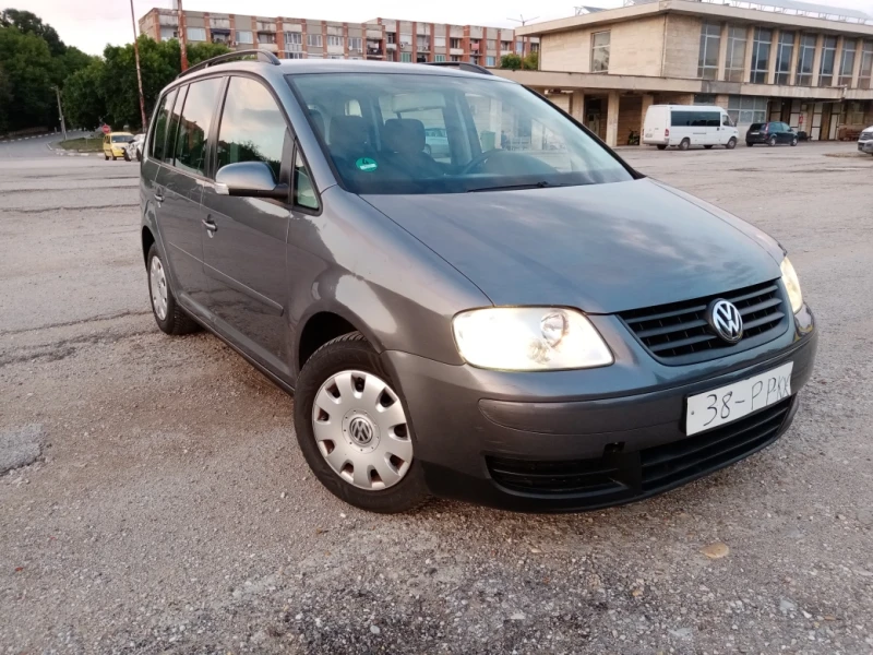 VW Touran 1.9 TDI 105kc., снимка 2 - Автомобили и джипове - 51697984