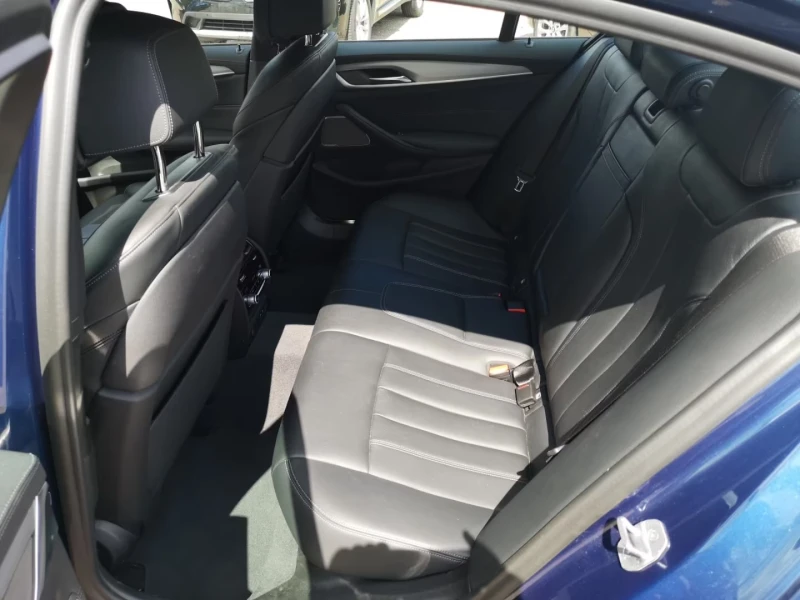 BMW 540 i/xDRIVE/333HP/LUXURY-LINE/LASER/PDC/360C/HUD/753f, снимка 15 - Автомобили и джипове - 51734112