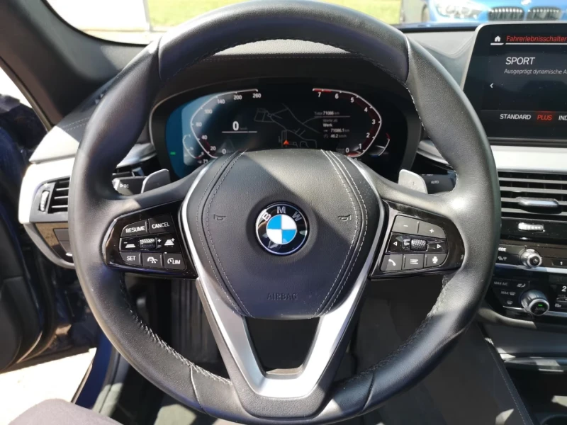 BMW 540 i/xDRIVE/333HP/LUXURY-LINE/LASER/PDC/360C/HUD/753f, снимка 11 - Автомобили и джипове - 51734112