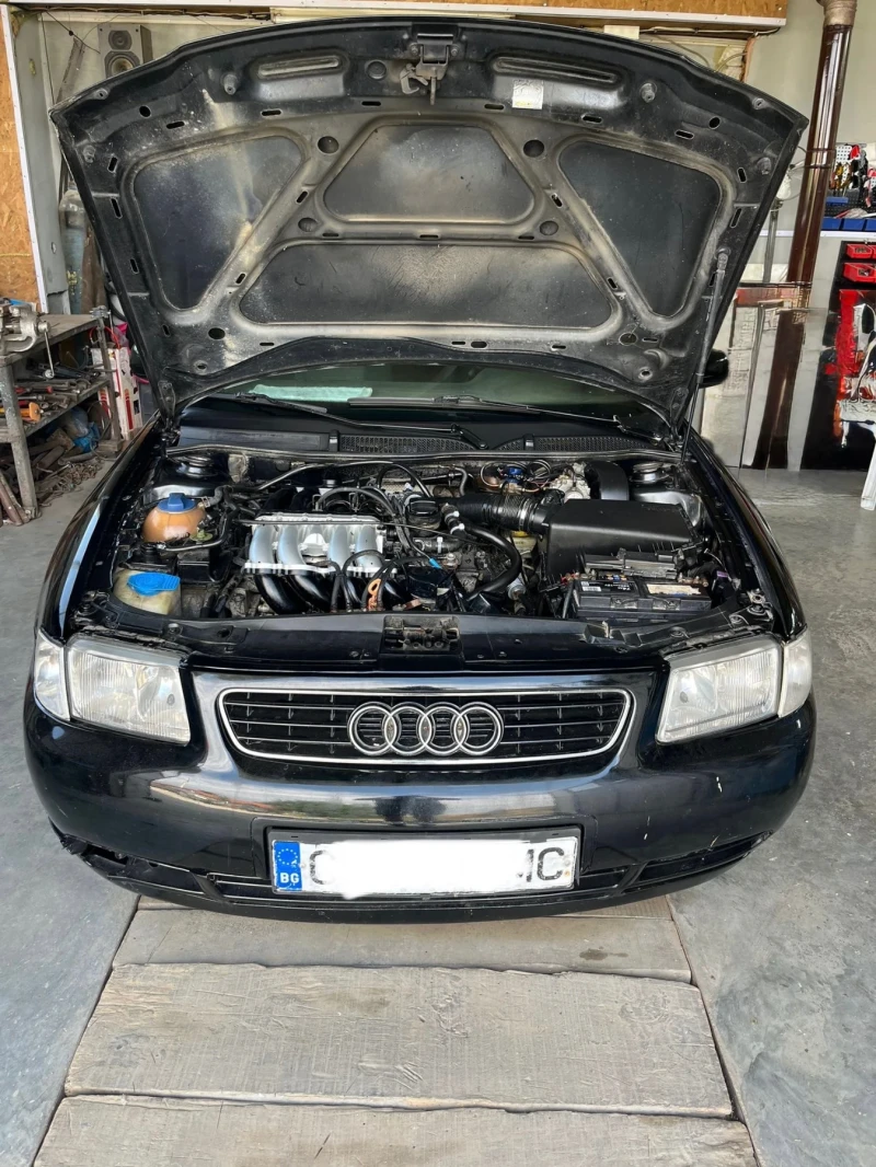 Audi A3 1.8 Газ/Бензин, снимка 11 - Автомобили и джипове - 51973441