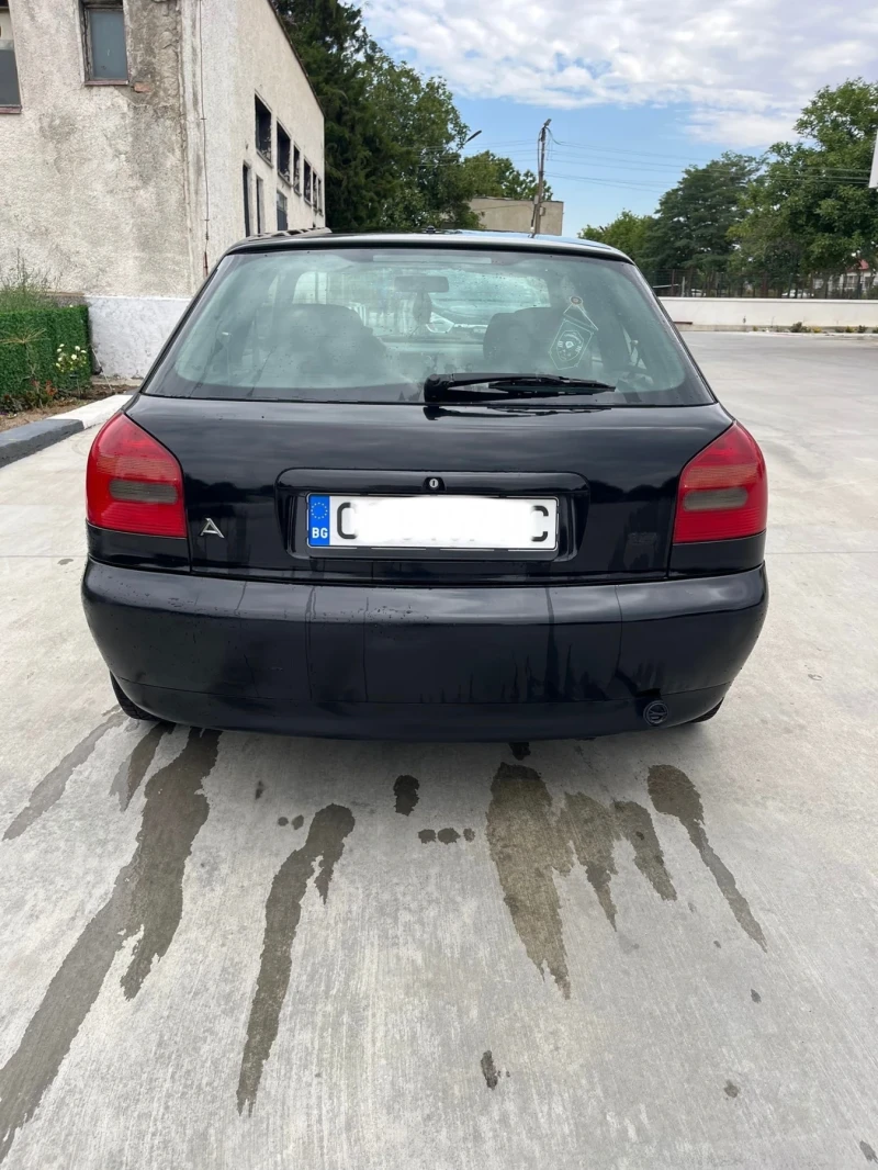 Audi A3 1.8 Газ/Бензин, снимка 6 - Автомобили и джипове - 51973441