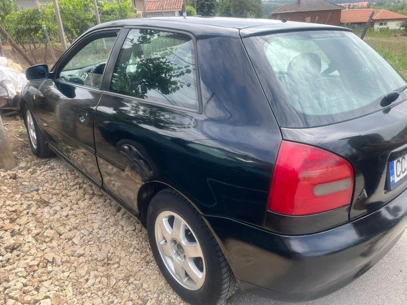 Audi A3 1.8 Газ/Бензин, снимка 10 - Автомобили и джипове - 51973441