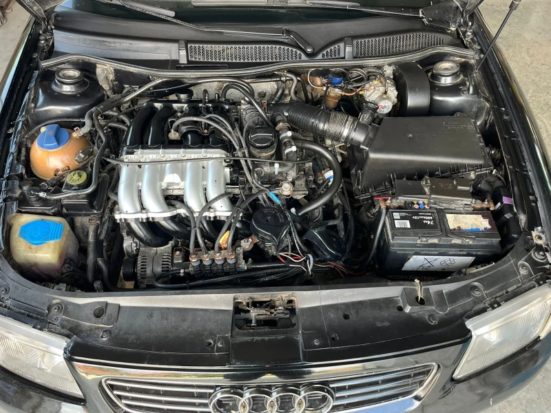 Audi A3 1.8 Газ/Бензин, снимка 14 - Автомобили и джипове - 51973441