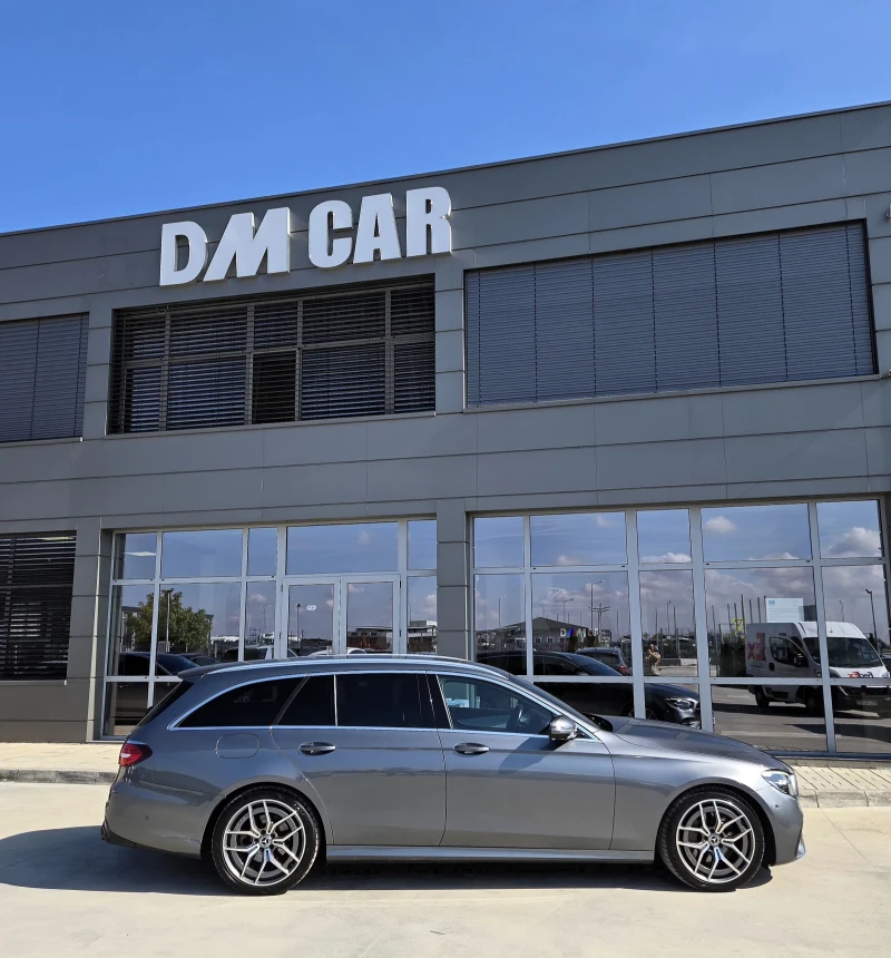 Mercedes-Benz E 220 AMG-53 PAKET* 4X4* TOP* TOP* TOP, снимка 4 - Автомобили и джипове - 52085735