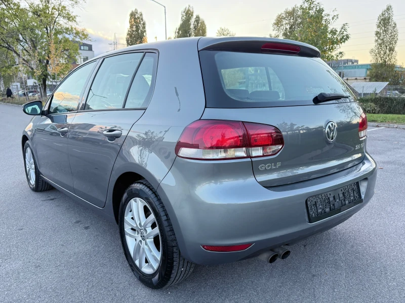 VW Golf * 2.0TDI* АТОМАТИК* НАВИГАЦИЯ* КЛИМАТРОНИК* , снимка 8 - Автомобили и джипове - 52203852