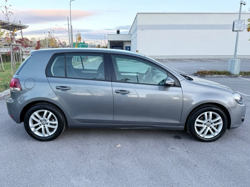 VW Golf * 2.0TDI* АТОМАТИК* НАВИГАЦИЯ* КЛИМАТРОНИК* , снимка 5 - Автомобили и джипове - 52203852